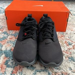 Nike Women’s Lunarsolo Athletic Shoes